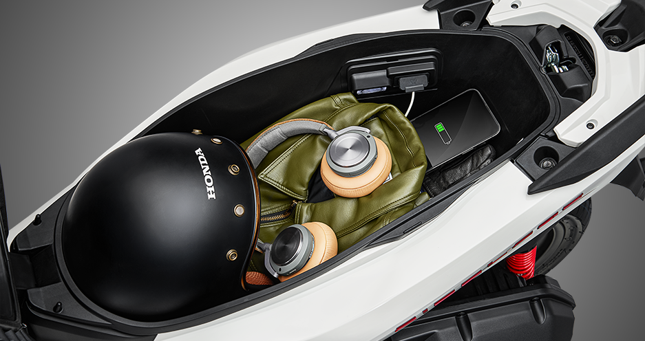 Air Blade 2026 Hộc đựng đồ dưới yên rộng rãi