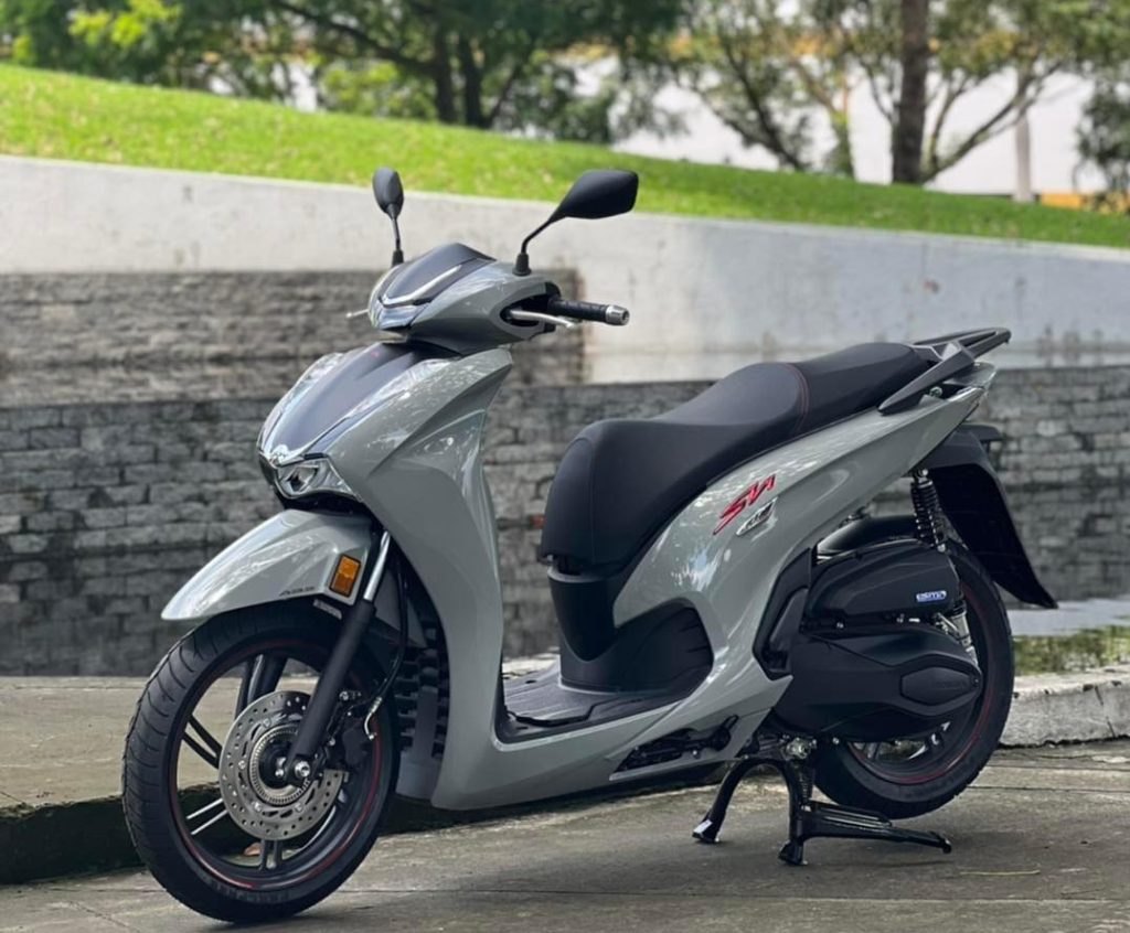 Honda sh 350i 2024 phiên bản Thể Thao màu xám đen 