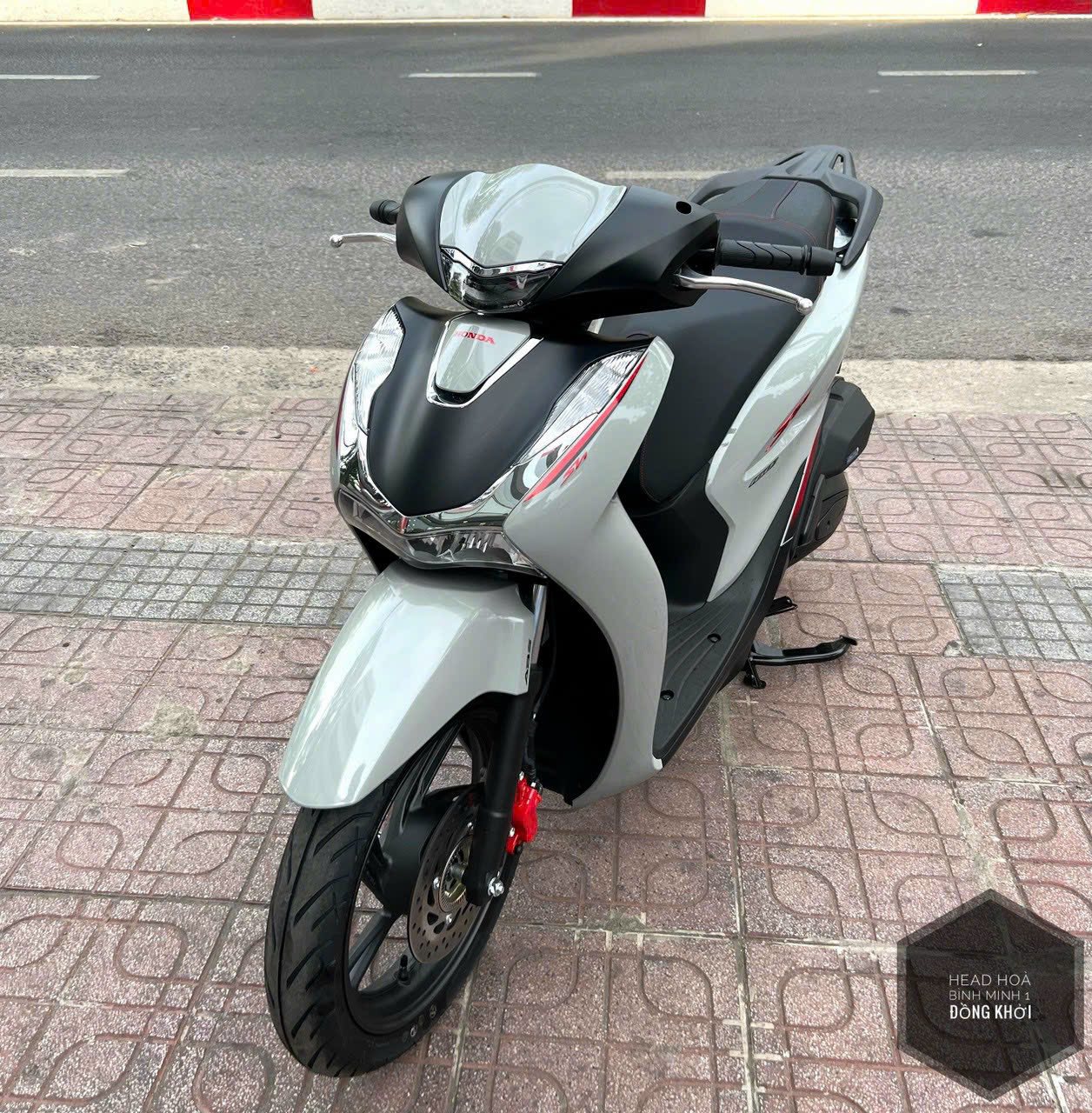 Wave Alpha Hay Honda SH Trả Góp: Honda SH Phong cách và đẳng cấp Wave Alpha Hay Honda SH Trả Góp: Honda SH Phong cách và đẳng cấp