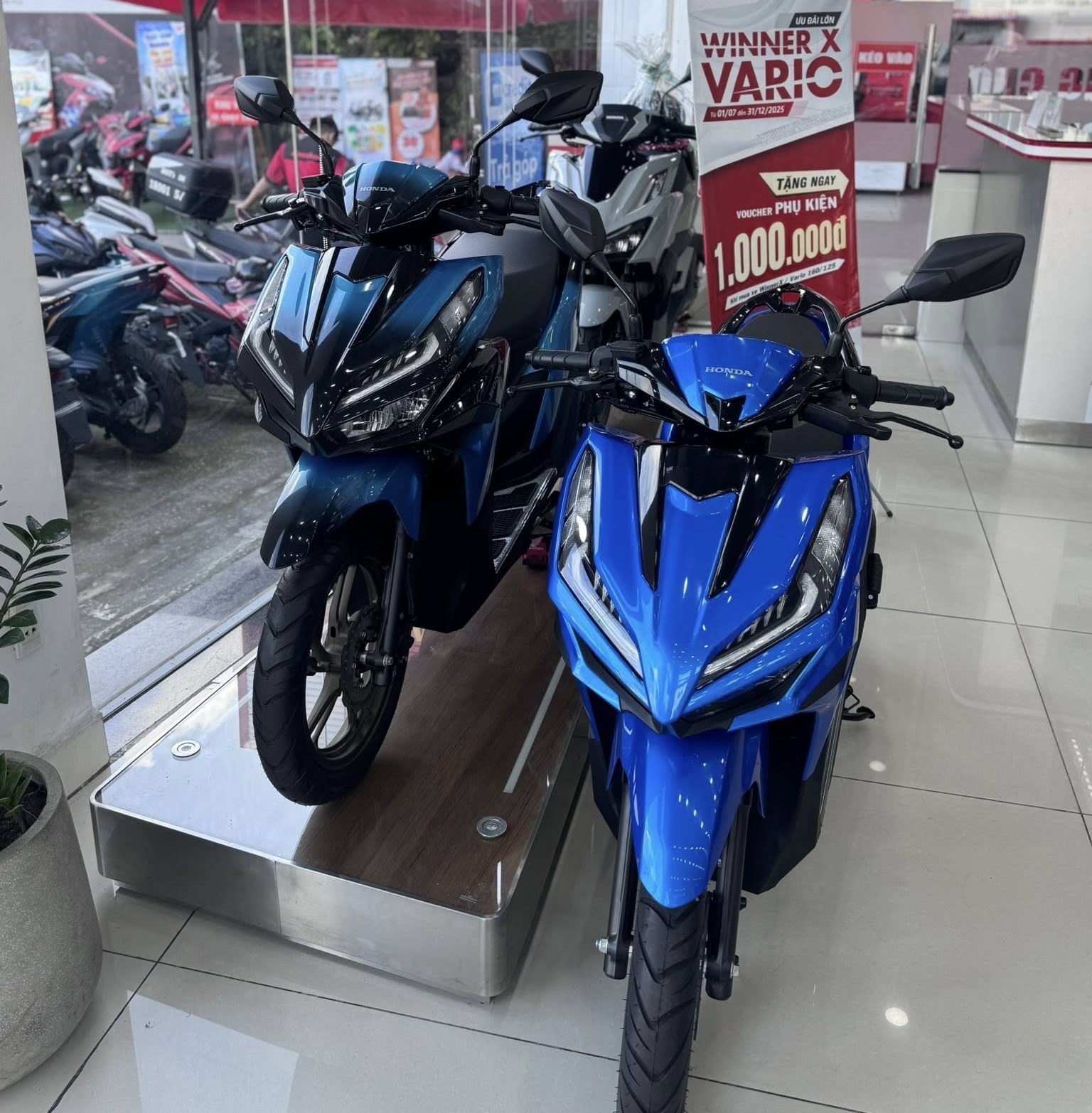 So sánh tiêu thụ nhiên liệu Vario 125 và Vario 160