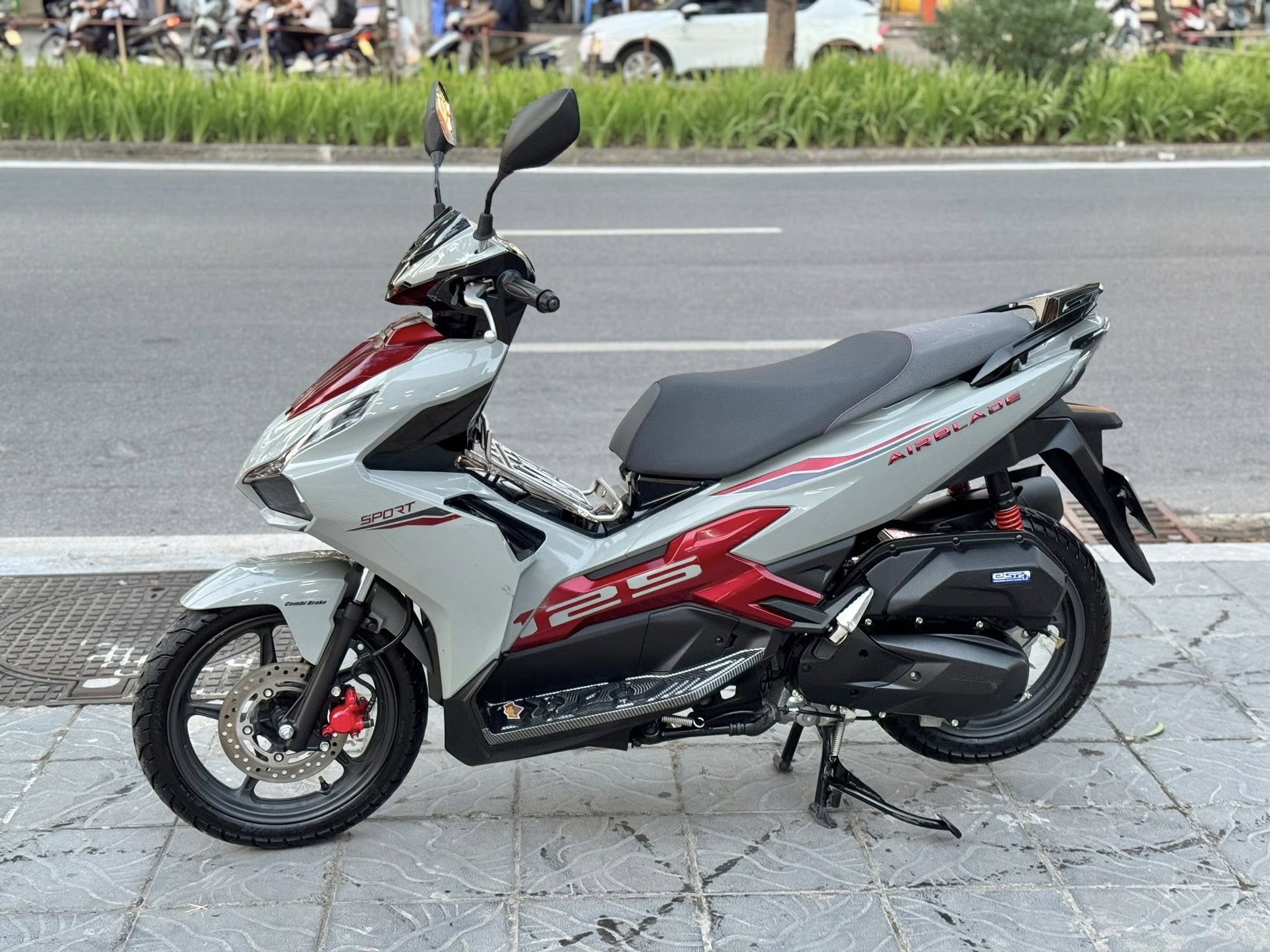 Honda Air Blade 160 Sport Edition – Thể thao, cá tính và mạnh mẽ hơn bao giờ hết