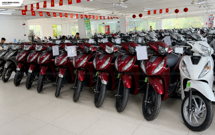 Honda Vision 2026 mang lại trải nghiệm vận hành thiên về sự ổn định và dễ làm quen, đặc biệt phù hợp với môi trường đô thị.