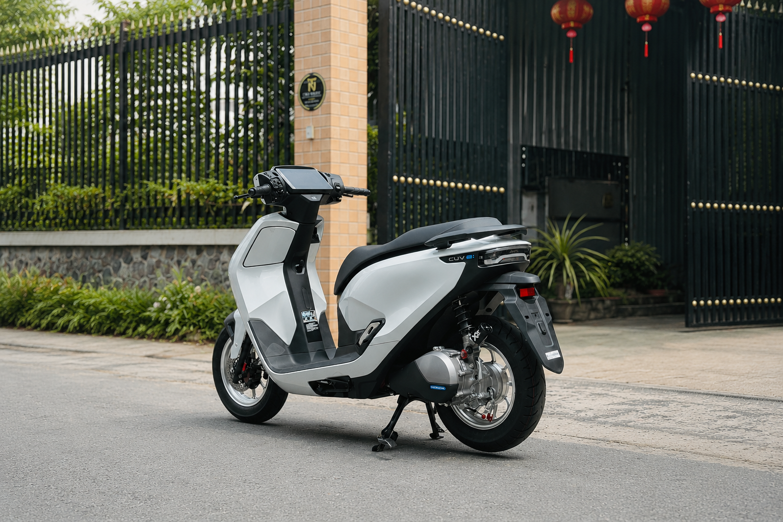 Phí thuê pin khi mua xe máy điện Honda CUV e