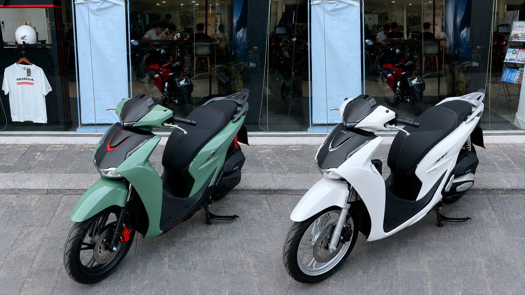 SH 125i hay SH 160i? SH 160i mạnh hơn, còn SH 125i có lợi thế về giá bán. SH 125i hay SH 160i? SH 160i mạnh hơn, còn SH 125i có lợi thế về giá bán.