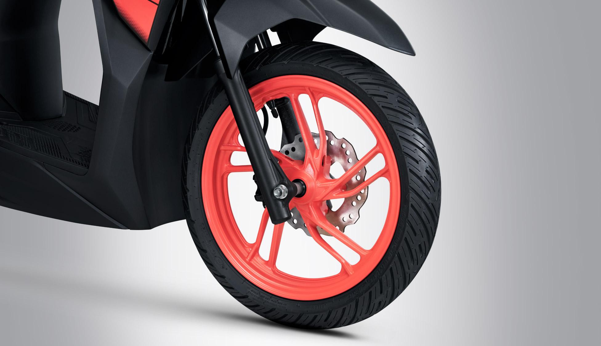 Vario 125 Phanh đĩa phía trước lượn sóng, vành đúc, lốp rộng