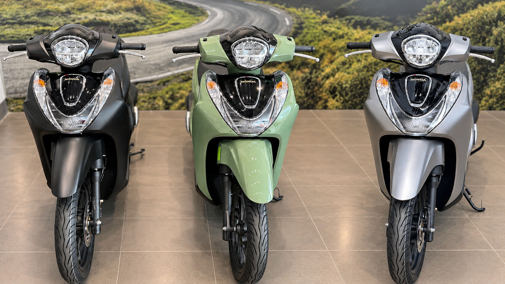 SH Mode 2027 Đặc biệt với 3 màu: Xanh Đen, Đen và Bạc Đen